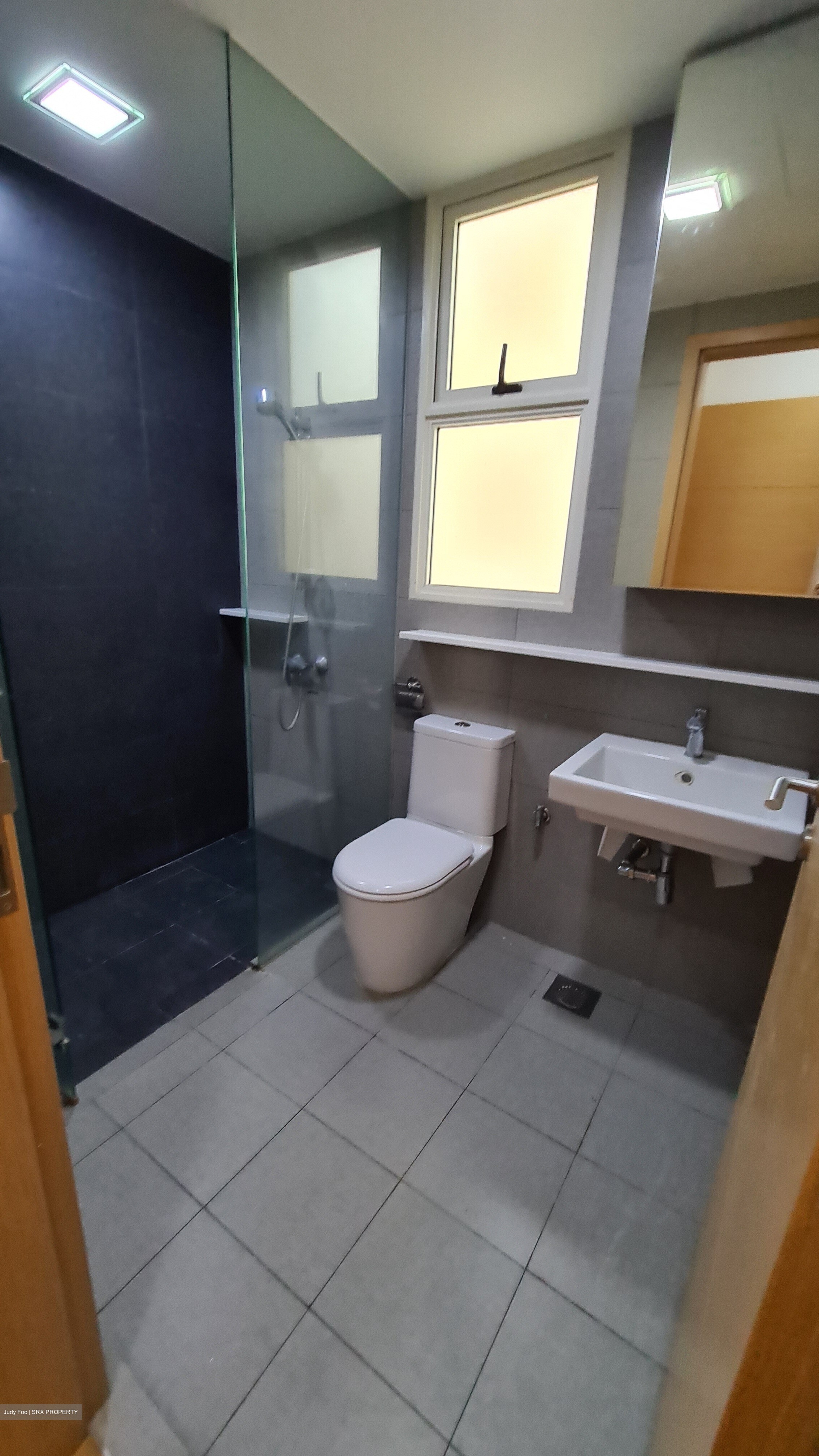 Vacanza @ East (D14), Condominium #356126751
